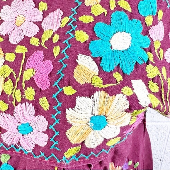 Vintage 70s Floral Embroidered Shift Dress Short Sleeve Knee Length Pink Boho - Picture 5 of 12